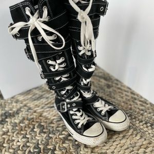 CONVERSE Zip-Up Knee High Chuck Taylor All Star Boots. Black 6 (wmn), 4 (mens)